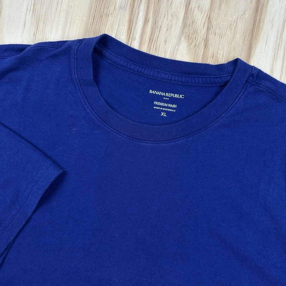 Banana Republic Men's XL Royal Blue Premium Wash Short Sleeve T Shirt